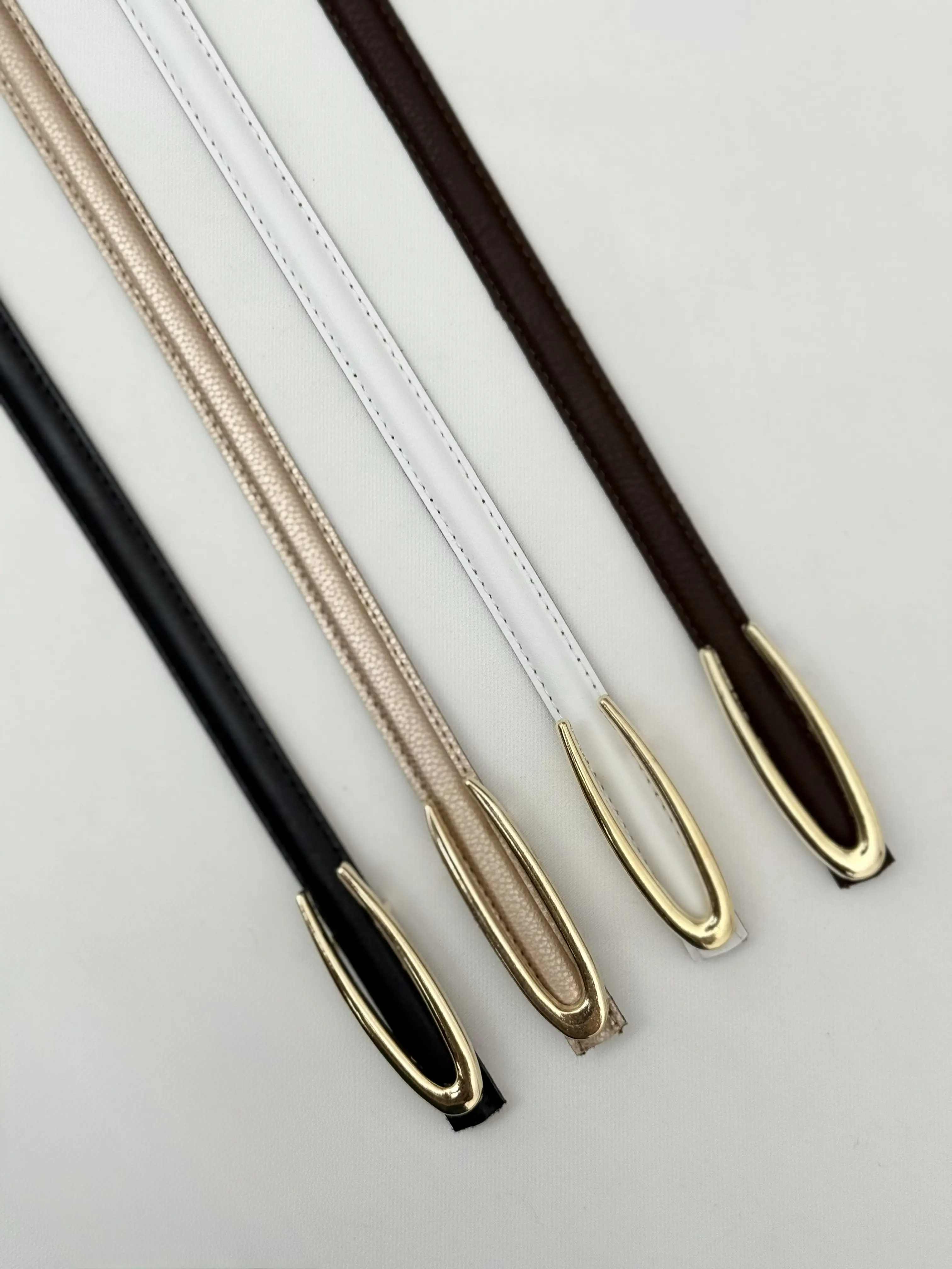 کمربند چرم زنانه سگک U